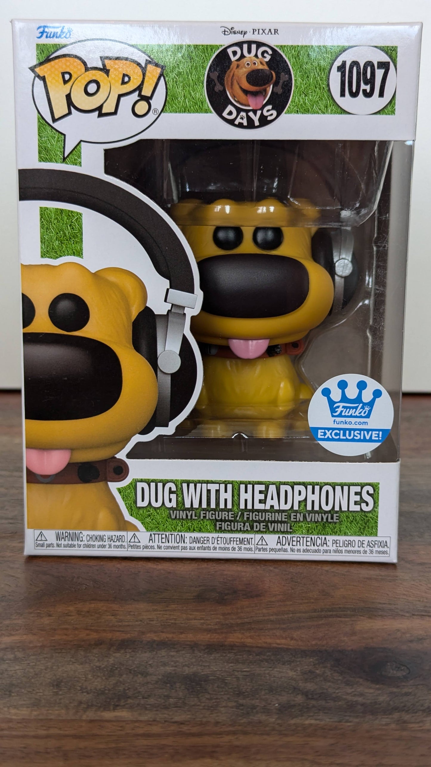 Dug with headphones - #1097 - Funko Exclusive - (c)