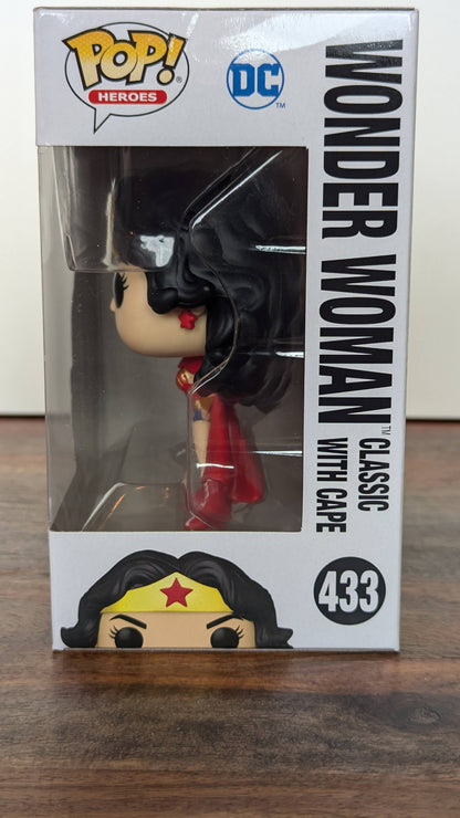 Wonder Woman classic with cape - #433 - (c)