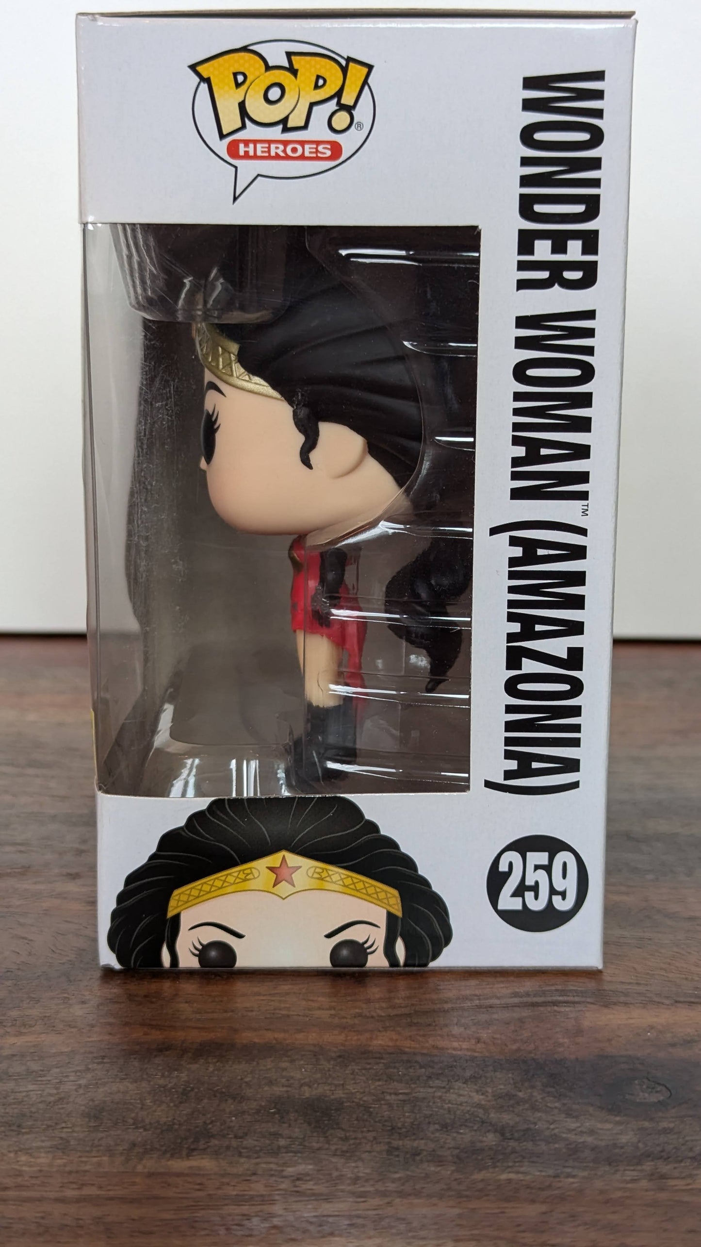 Wonder Woman (amazonia) - #259 - Hot Topic Exclusive - (c)