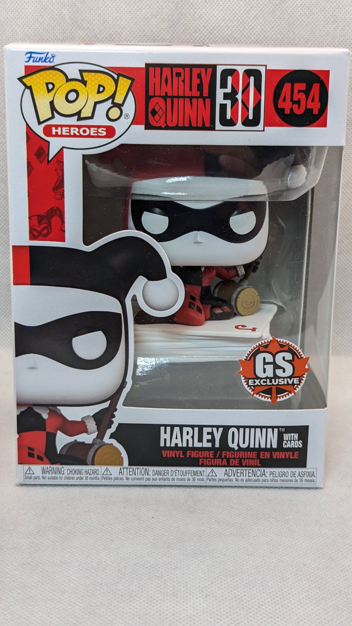 Harley Quinn With Cards - Gs Exclusive - #31 - (c)