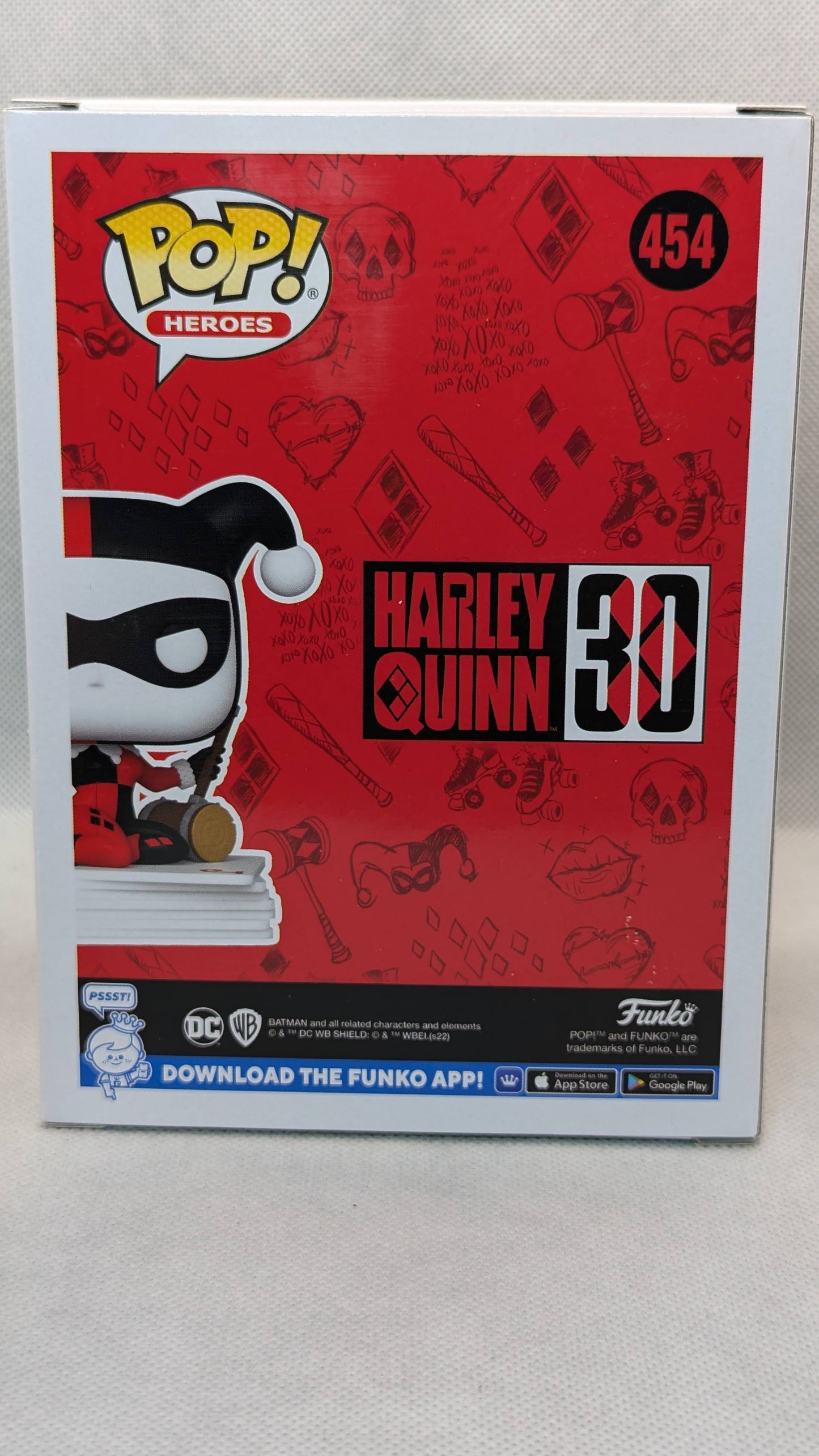 Harley Quinn With Cards - Gs Exclusive - #31 - (c)